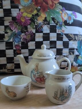 Wedgwood Beatrix Potter Peter Rabbit Mini Tea Set - Cream Baby Gift Shower Gift